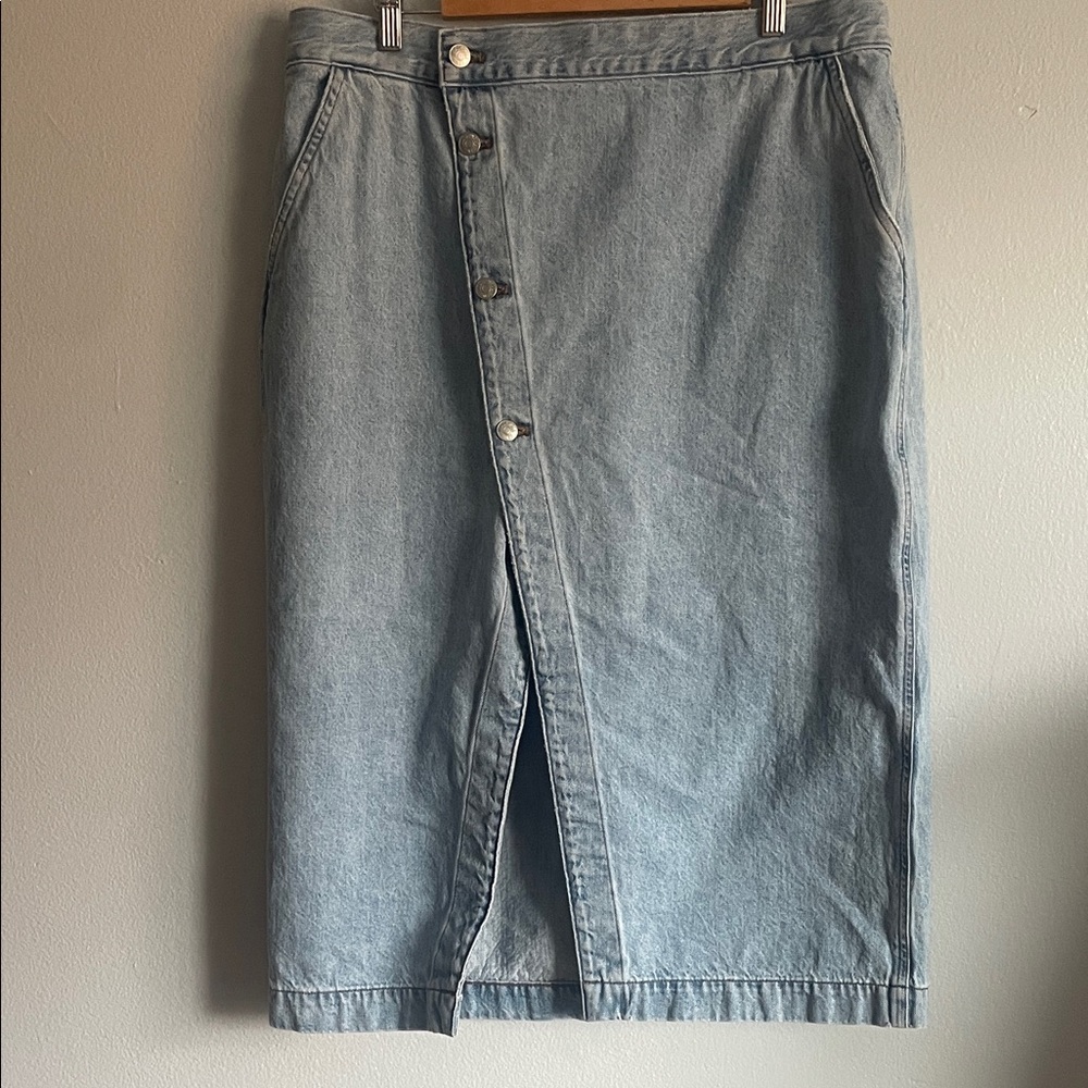 Madewell LightWash Denim Midi Skirt Size 32